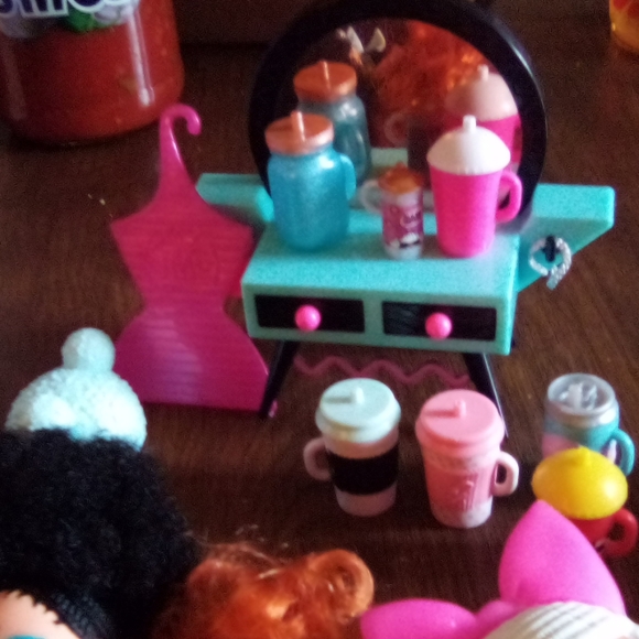 Lol surprise dolls - Picture 4 of 4